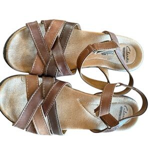 Clarks Collection Soft Cushion Women's 8.5 Shoes Brown Leather Cross Sandal